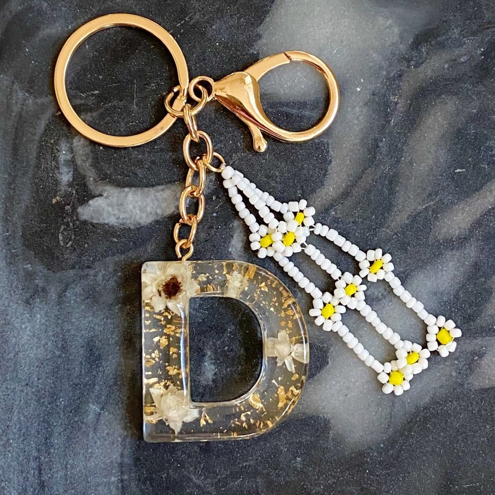 Baby Daisy Initial Key Chain - Picture 6 of 16